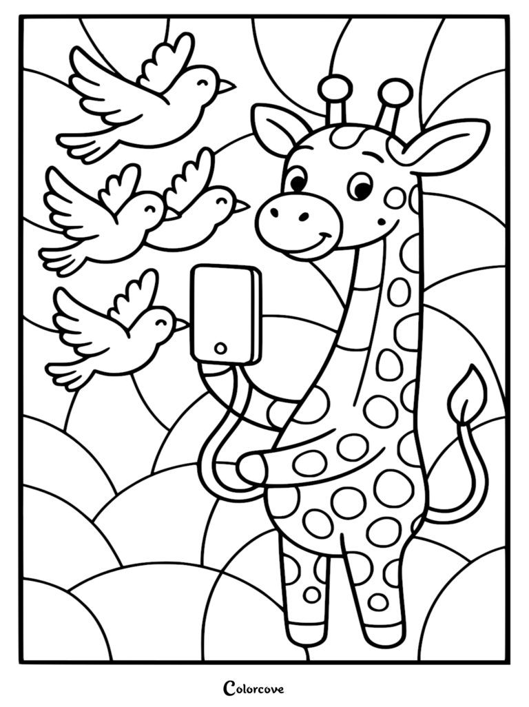 Una linda jirafa sosteniendo un teléfono inteligente para tomarse una selfi con tres pájaros voladores en esta página para colorear imprimible gratuita.